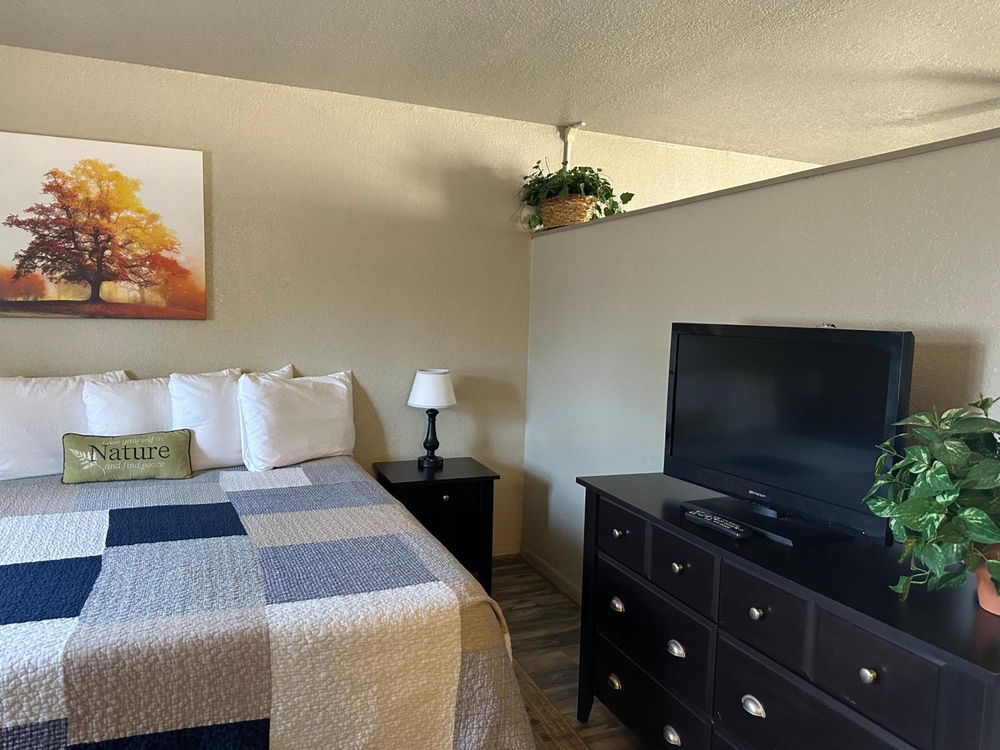 Sunset Inn And Suites Fredericksburg Zewnętrze zdjęcie