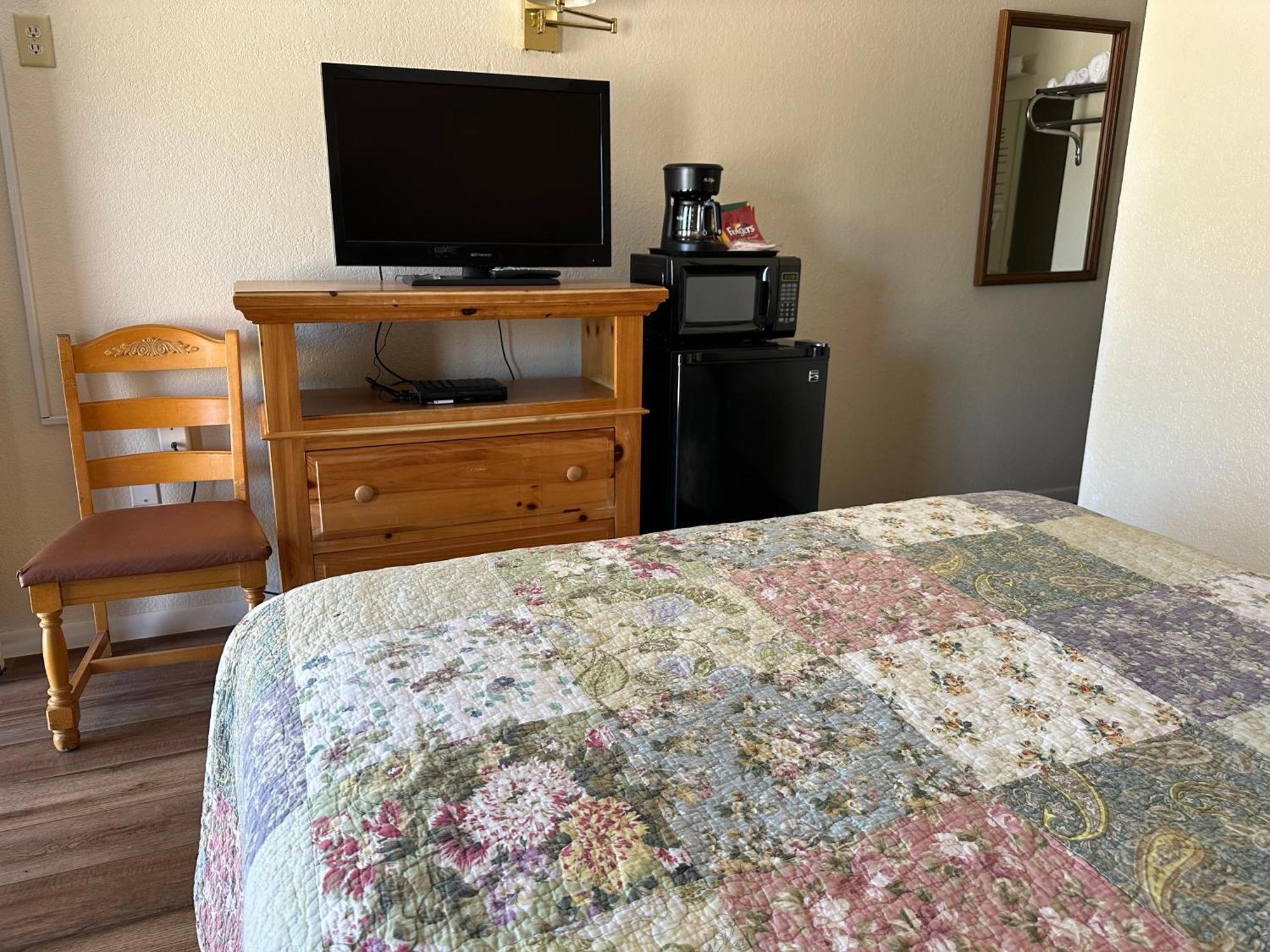 Sunset Inn And Suites Fredericksburg Zewnętrze zdjęcie
